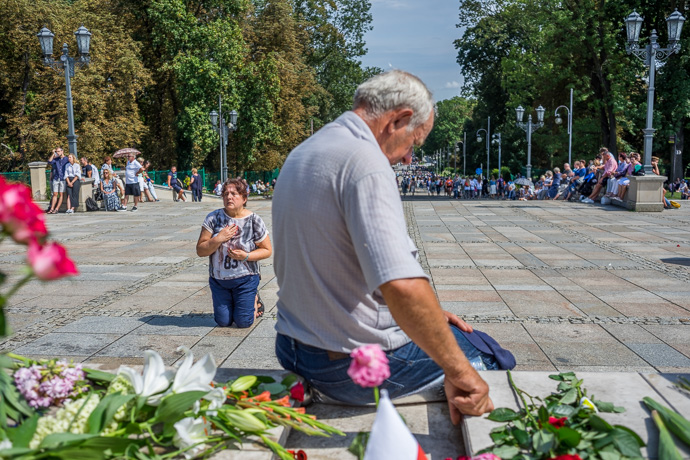 Celebration of Maria ascension in Jasna Góra, Poland 2018. The square with visitors and pilgrims in front of the Jasna Góra sanctuary. Image: Michel Meijer