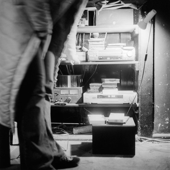 Wednesday, February 19, 2003. Durchsfenster - The February program 2003 A staff member operates the screen playback equipment in the cinema. Image: Michel Meijer
