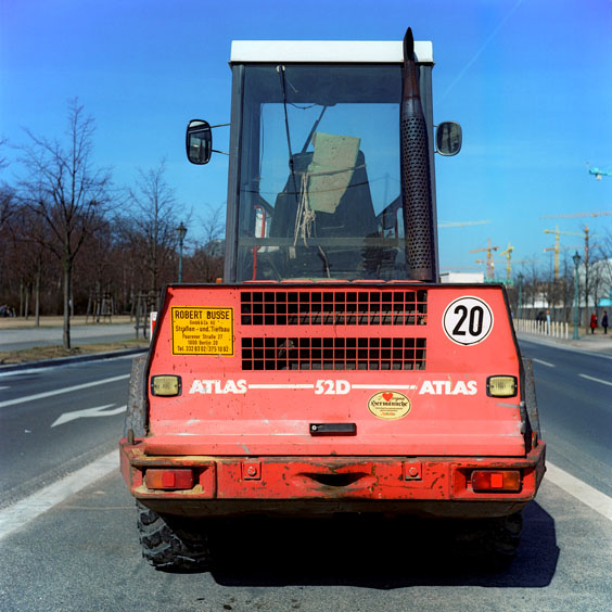 A red bulldozer in a Berlin street. Image: Michel Meijer