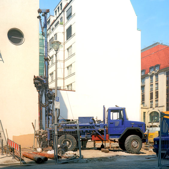 A truck with a drilling rig for analysing the ground on a building site in Berlin. Image: Michel Meijer