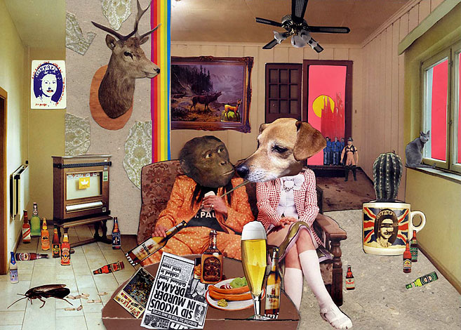 Intimität Ein Mann mit einem Schimpansenkopf und eine Frau mit einem Hundekopf sitzen auf einem Sofa in einem Wohnzimmer. Collage: Tim Roeloffs.