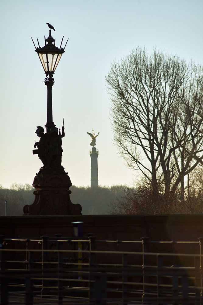 Frankfurter Allee at dusk in Berlin, Germany 2019 - image: Michel Meijer