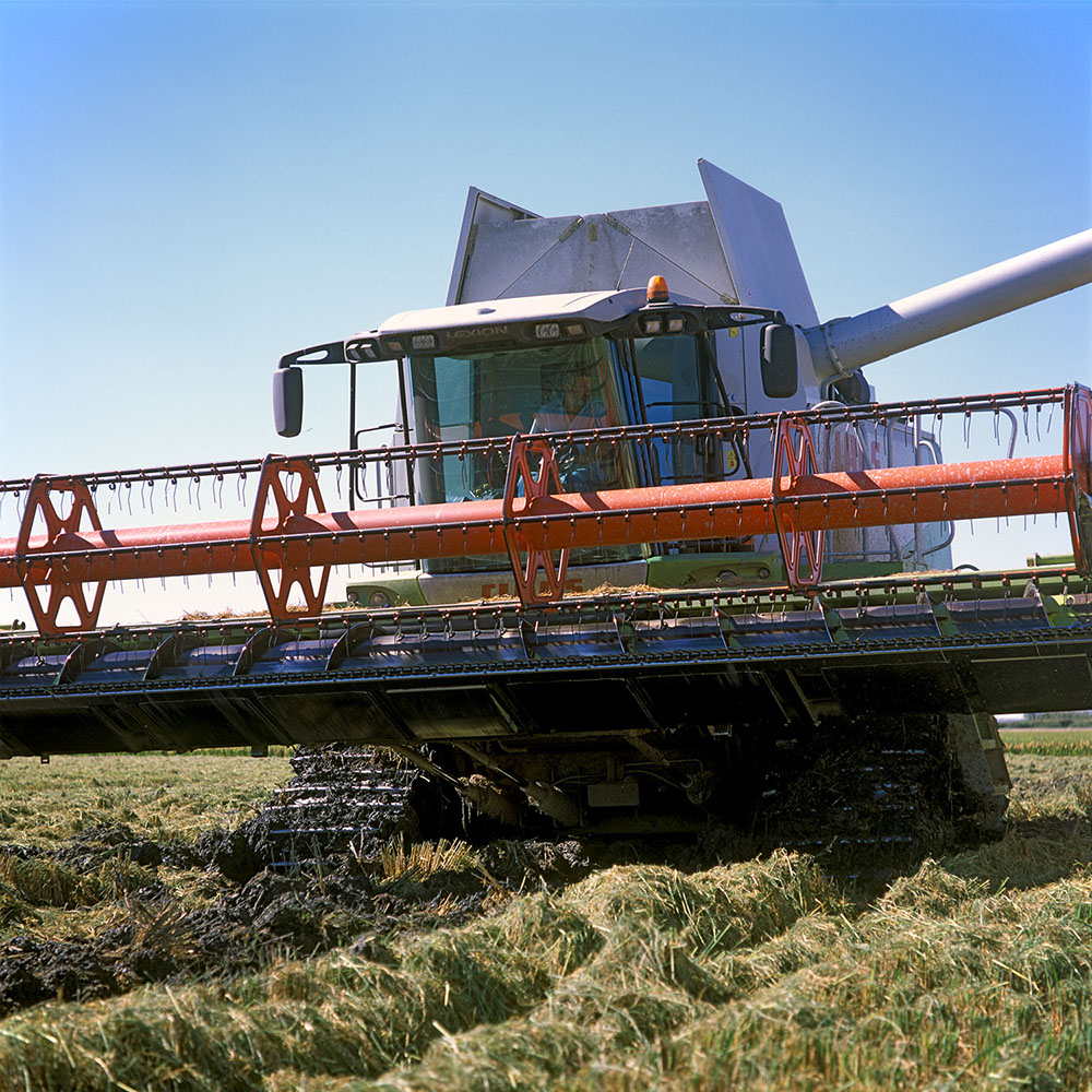 Frankfurter Allee at dusk in Berlin, Germany 2019 - image: Michel Meijer