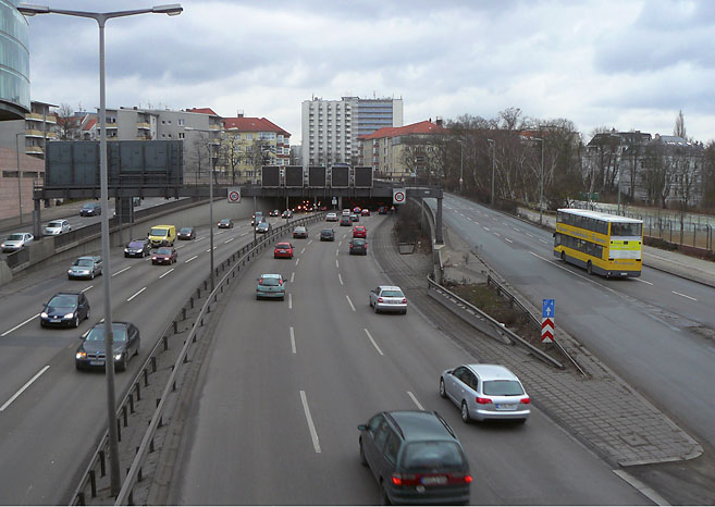 Berliner Stadtautobahn. Eine Arbeit von Marcel Schock.